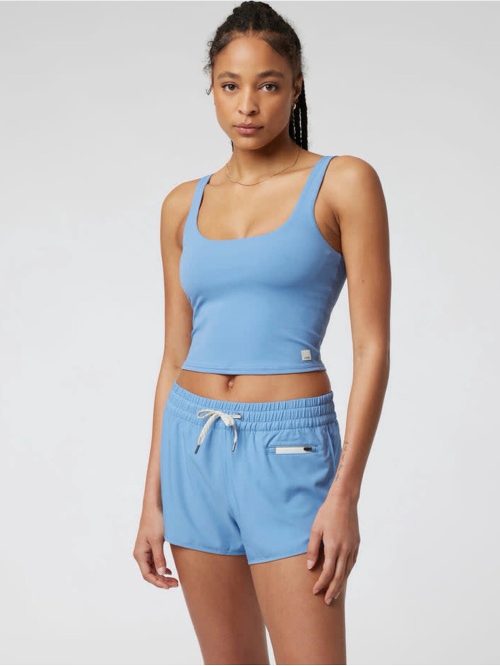 Vuori Women’s Light Blue Scoop daily crop tank small